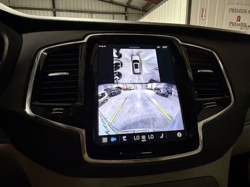 Used 2025 Volvo XC90 B6 Plus w/ Protection Package Premier image 17