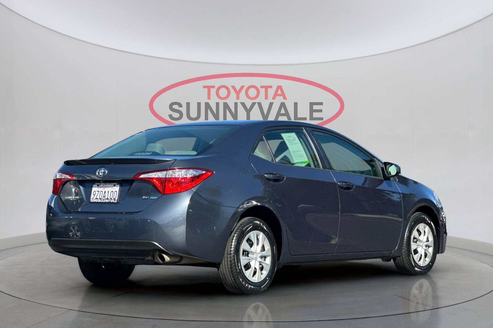 Used 2016 Toyota Corolla LE FWD image 4