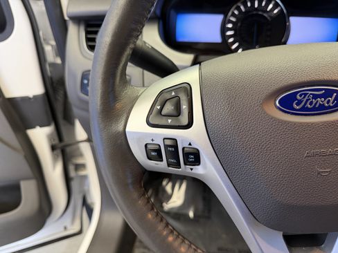 Used 2013 Ford Edge SEL FWD image 16