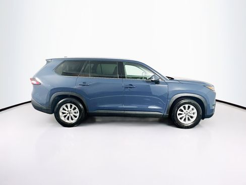 Used 2025 Toyota Grand Highlander FWD image 10