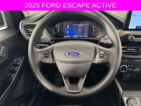 Used 2025 Ford Escape Active AWD/4WD image 28
