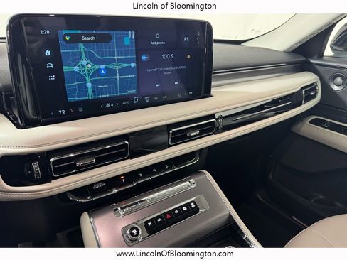 Used 2025 Lincoln Aviator AWD w/ Equipment Group 101A image 31