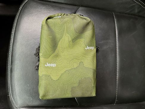 Used 2023 Jeep Wrangler Unlimited Sahara w/ Cold Weather Group image 50