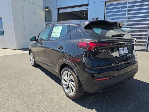 New 2027 Chevrolet Bolt LT w/ Comfort Package FWD image 5