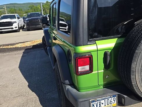 Used 2019 Jeep Wrangler Unlimited Sport S AWD/4WD image 27
