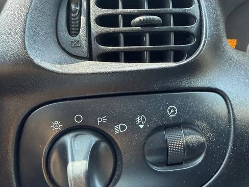 Used 2002 Ford F150 Lightning RWD image 20