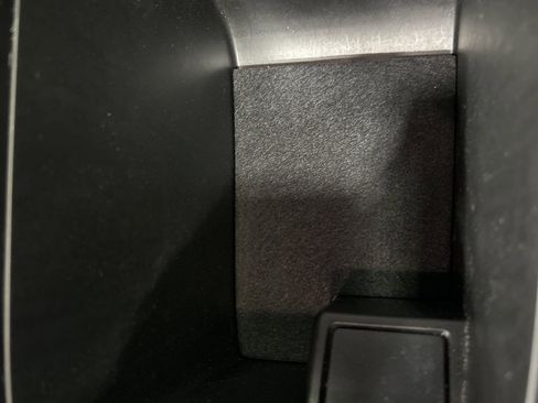 Used 2022 Ford Escape Titanium image 22