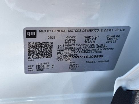 New 2026 Chevrolet Equinox EV LT image 27