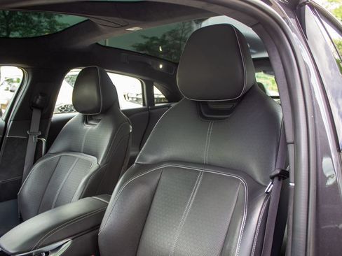 Used 2022 Lucid Air Grand Touring AWD/4WD image 12