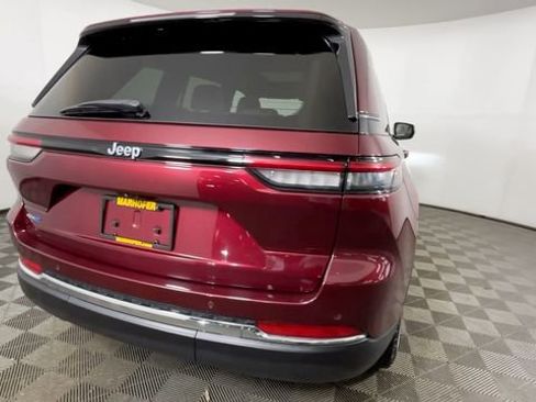 Used 2023 Jeep Grand Cherokee 4WD 4xe image 5