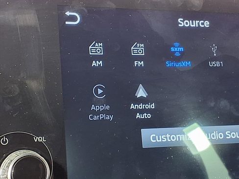 Used 2023 Mitsubishi Outlander SE image 25