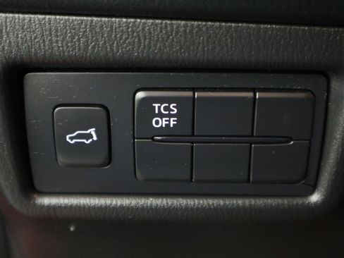 Used 2017 MAZDA CX-5 Touring w/ Preferred Equipment Package FWD image 33