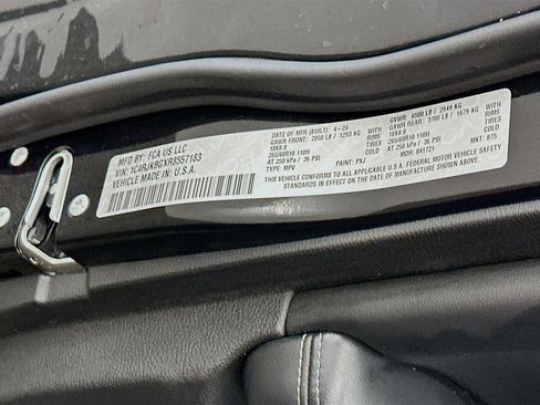 Used 2024 Jeep Grand Cherokee L Limited w/ Luxury Tech Group II image 12