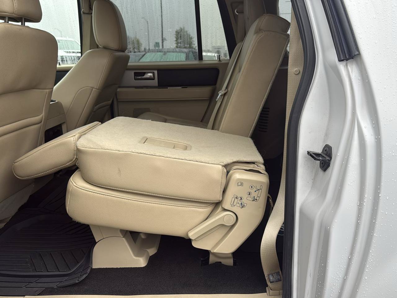 Used 2017 Ford Expedition EL XLT w/ Equipment Group 202A AWD/4WD image 24