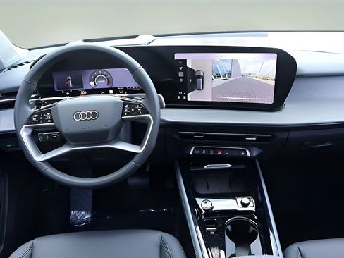 New 2026 Audi Q3 quattro 2.0T AWD/4WD image 13