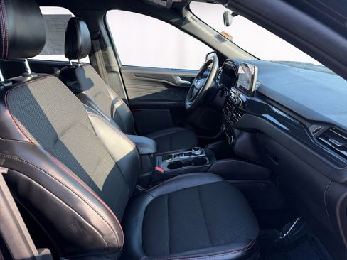 Used 2025 Ford Escape ST-Line Select image 15