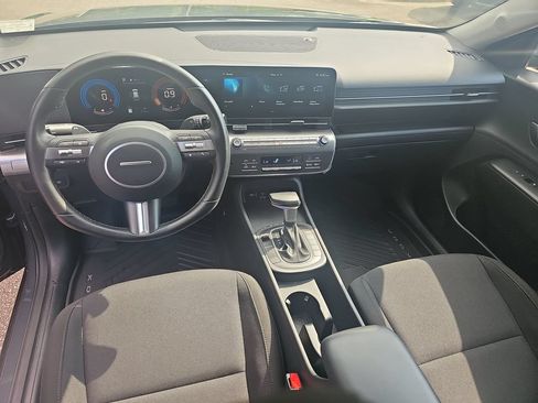 Certified 2025 Hyundai Kona SEL FWD image 15