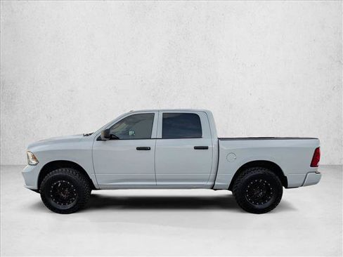 Used 2018 RAM 1500 Express w/ Express Value Package image 8