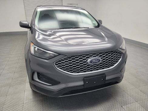 Used 2023 Ford Edge SEL image 14