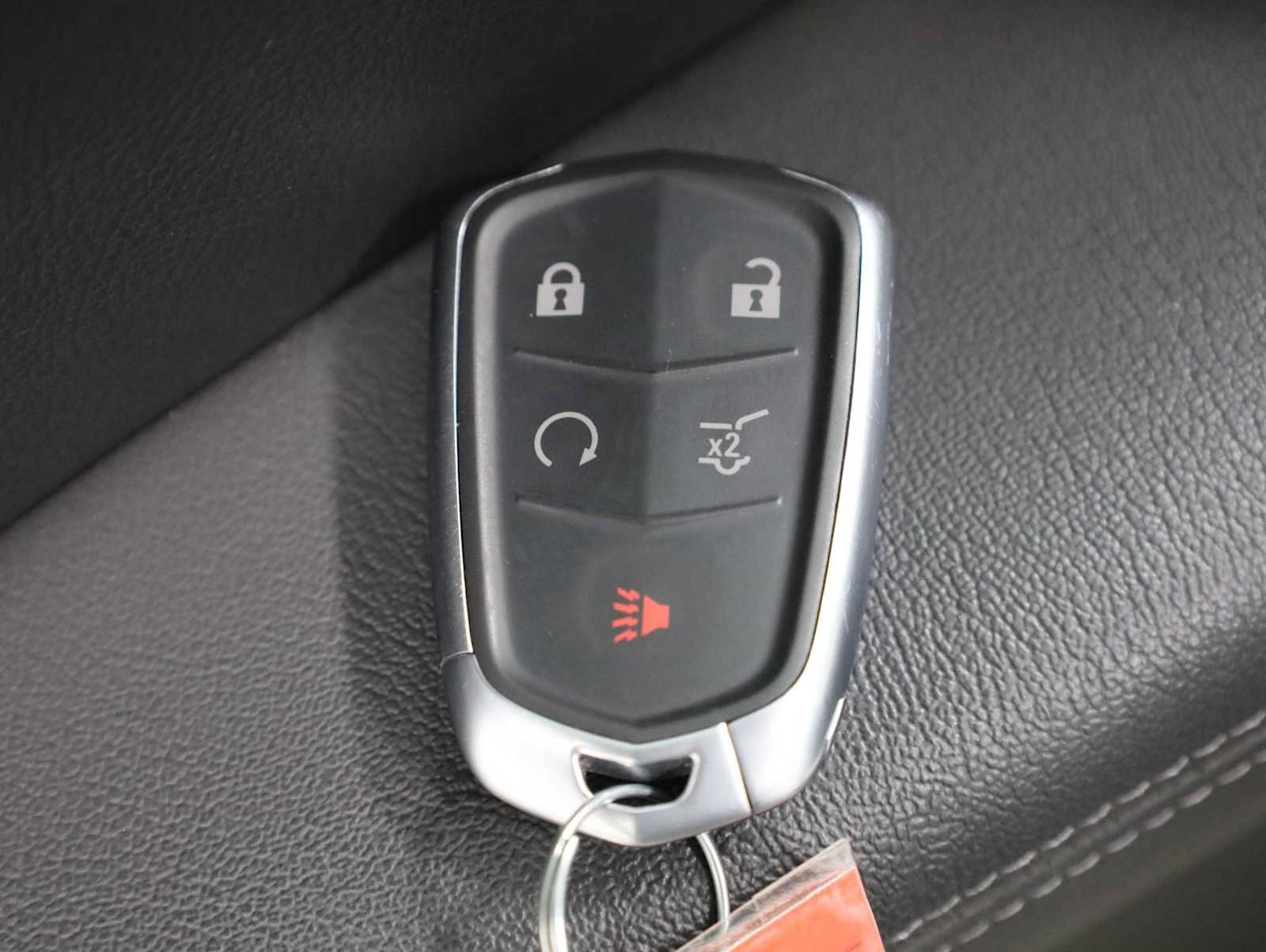 Used 2023 Cadillac XT5 Sportv w/ LPO, Floor Liner Package AWD/4WD image 41