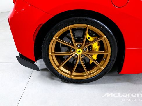 Used 2020 Ferrari 488 Pista Coupe RWD image 29