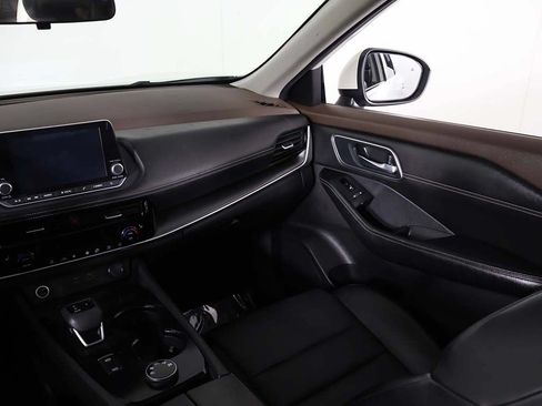 Used 2021 Nissan Rogue SV w/ Premium Package AWD/4WD image 38