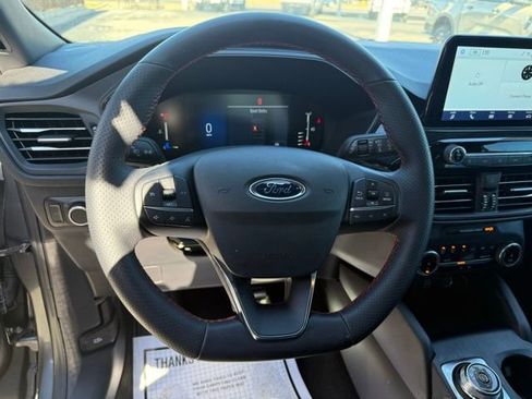 Used 2024 Ford Escape ST-Line image 16