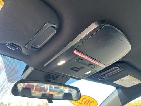 Used 2025 Toyota Camry SE image 28