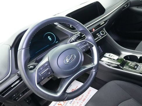 Used 2023 Hyundai Sonata SEL w/ Convenience Package FWD image 14