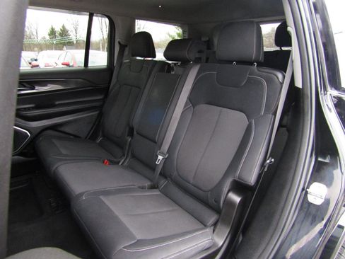 Used 2022 Jeep Grand Cherokee L Laredo w/ Luxury Tech Group I AWD/4WD image 21