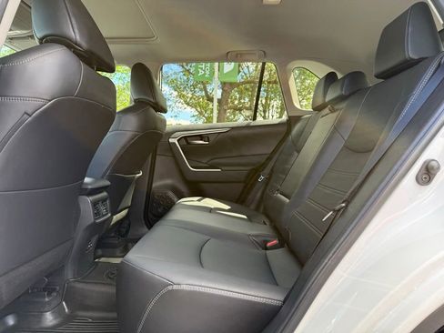 Certified 2022 Toyota RAV4 XLE Premium AWD/4WD image 14