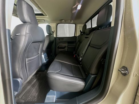 Used 2024 Ford Maverick Lariat w/ Black Appearance Package FWD image 28