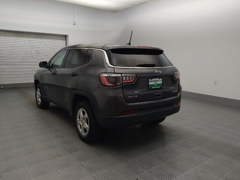 Used 2022 Jeep Compass Sport AWD/4WD image 5