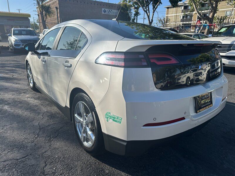 Used 2012 Chevrolet Volt Premium w/ Premium Trim Package FWD image 6