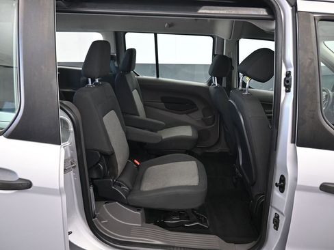 Used 2019 Ford Transit Connect XL image 38
