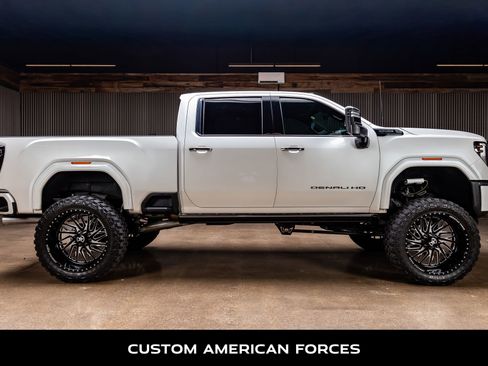 Used 2024 GMC Sierra 3500 Denali Ultimate image 10