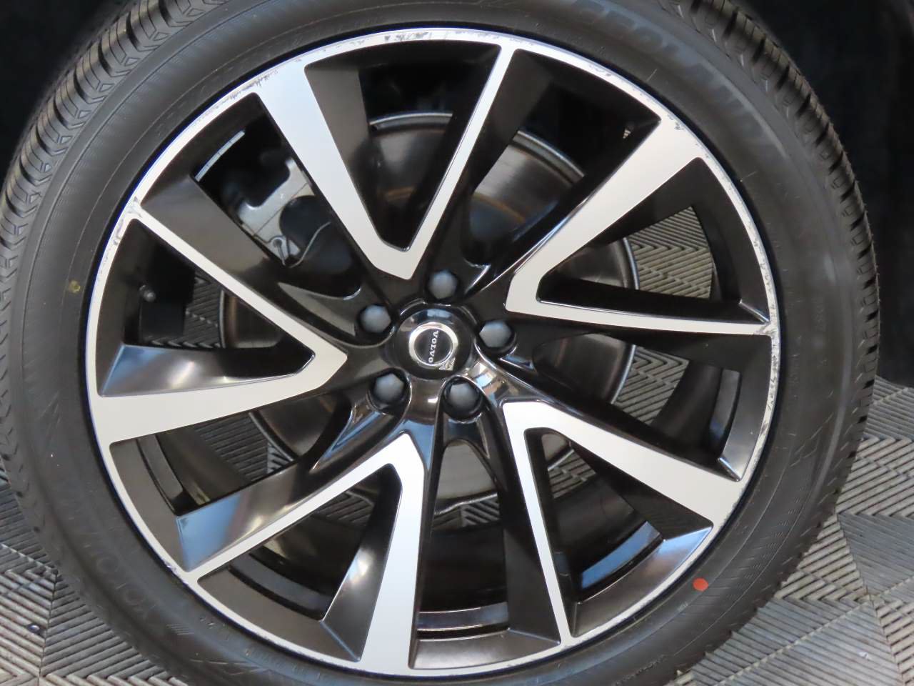 Used 2021 Volvo XC90 T8 Inscription Expression w/ Advanced Package AWD/4WD image 7