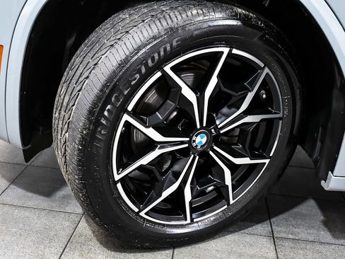 Used 2023 BMW X4 xDrive30i w/ M Sport Package image 7