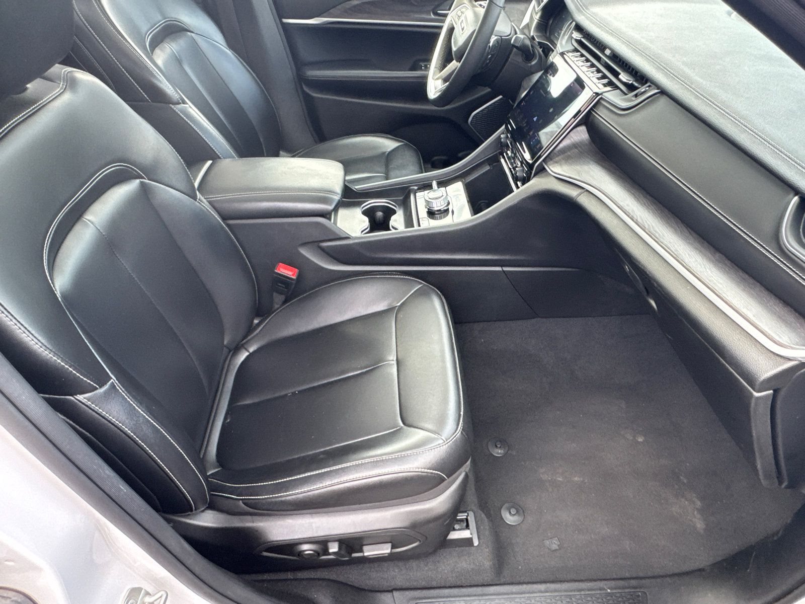 Used 2024 Jeep Grand Cherokee Limited 4xe AWD/4WD image 16