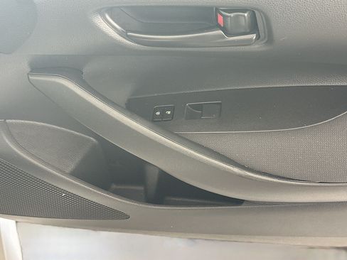 Used 2026 Toyota Corolla LE FWD image 28