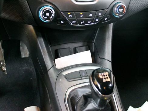 Used 2018 Chevrolet Cruze LT FWD image 18