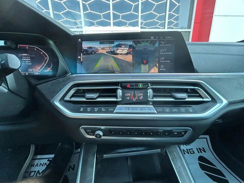 Used 2019 BMW X5 xDrive50i AWD/4WD image 14