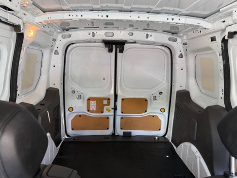 Used 2021 Ford Transit Connect XL FWD image 16