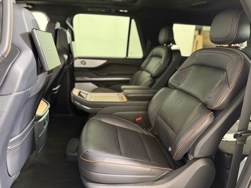 New 2025 Lincoln Navigator L Black Label image 47