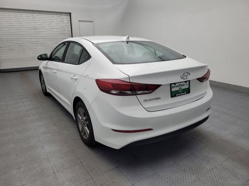 Used 2017 Hyundai Elantra SE FWD image 5