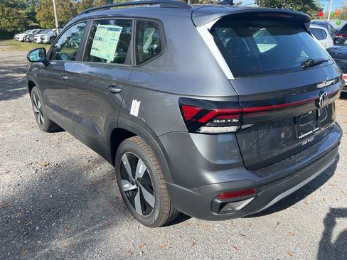 New 2025 Volkswagen Taos S image 10