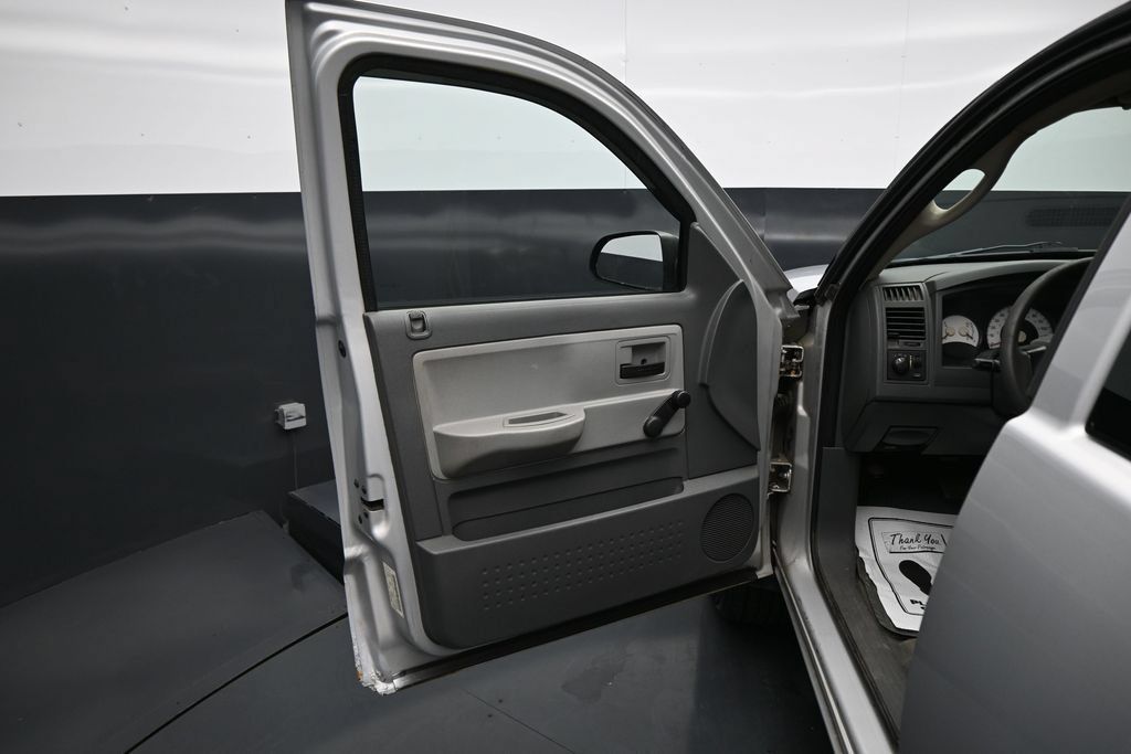 Used 2005 Dodge Dakota ST RWD image 10
