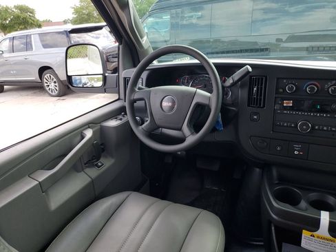 New 2026 GMC Savana 2500 Extended RWD image 13
