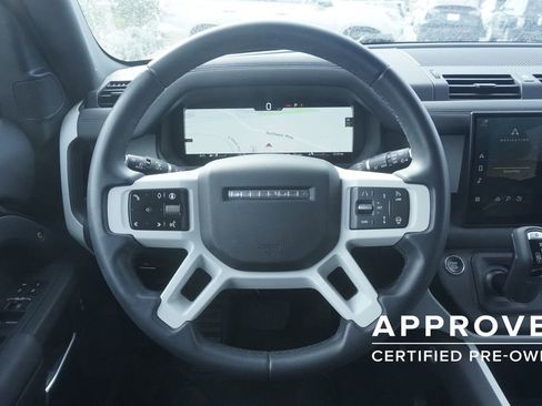 Used 2025 Land Rover Defender 110 S image 10