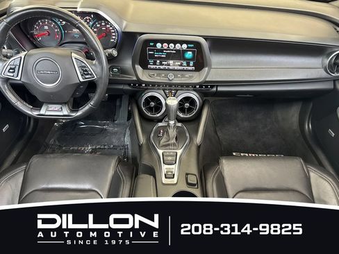 Used 2018 Chevrolet Camaro SS RWD image 13